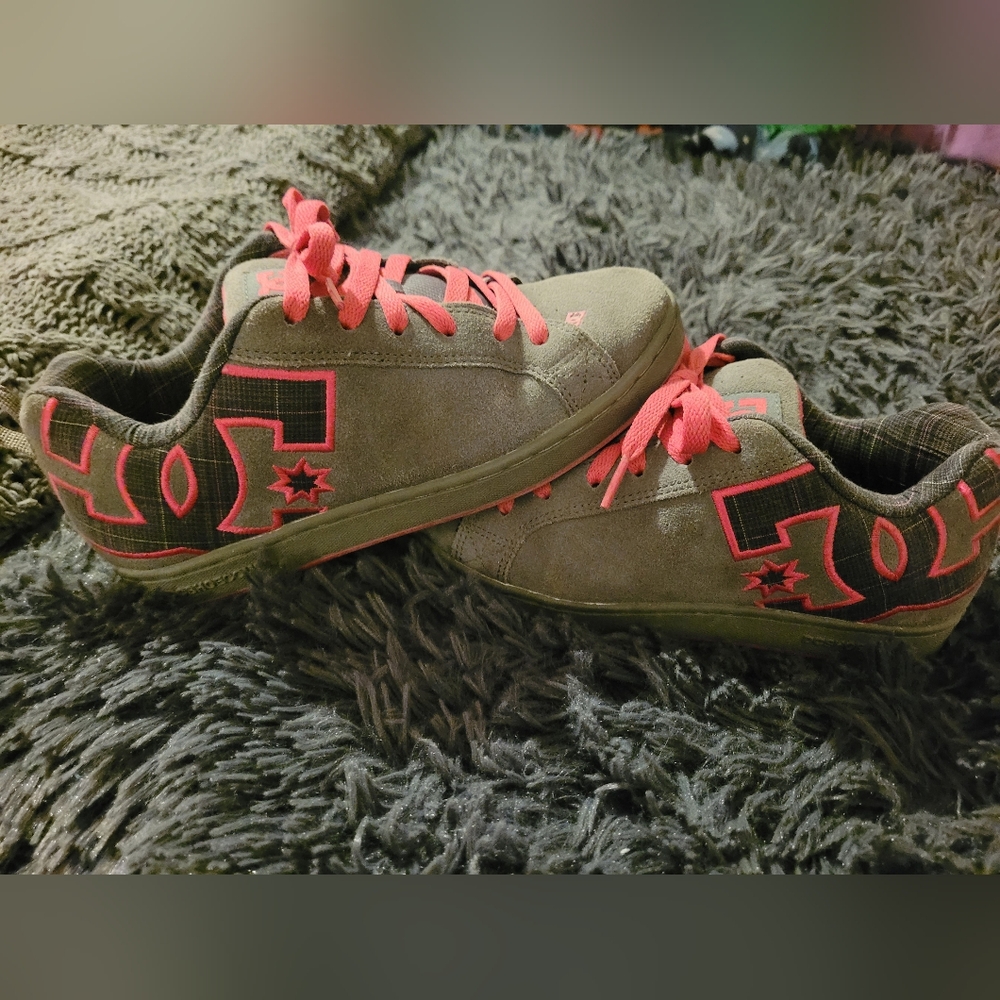 DC Pink and Gray Sneakers Women's size 7